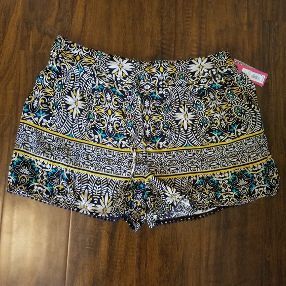 NWT Xhilaration Shorts - Picture 3 of 3